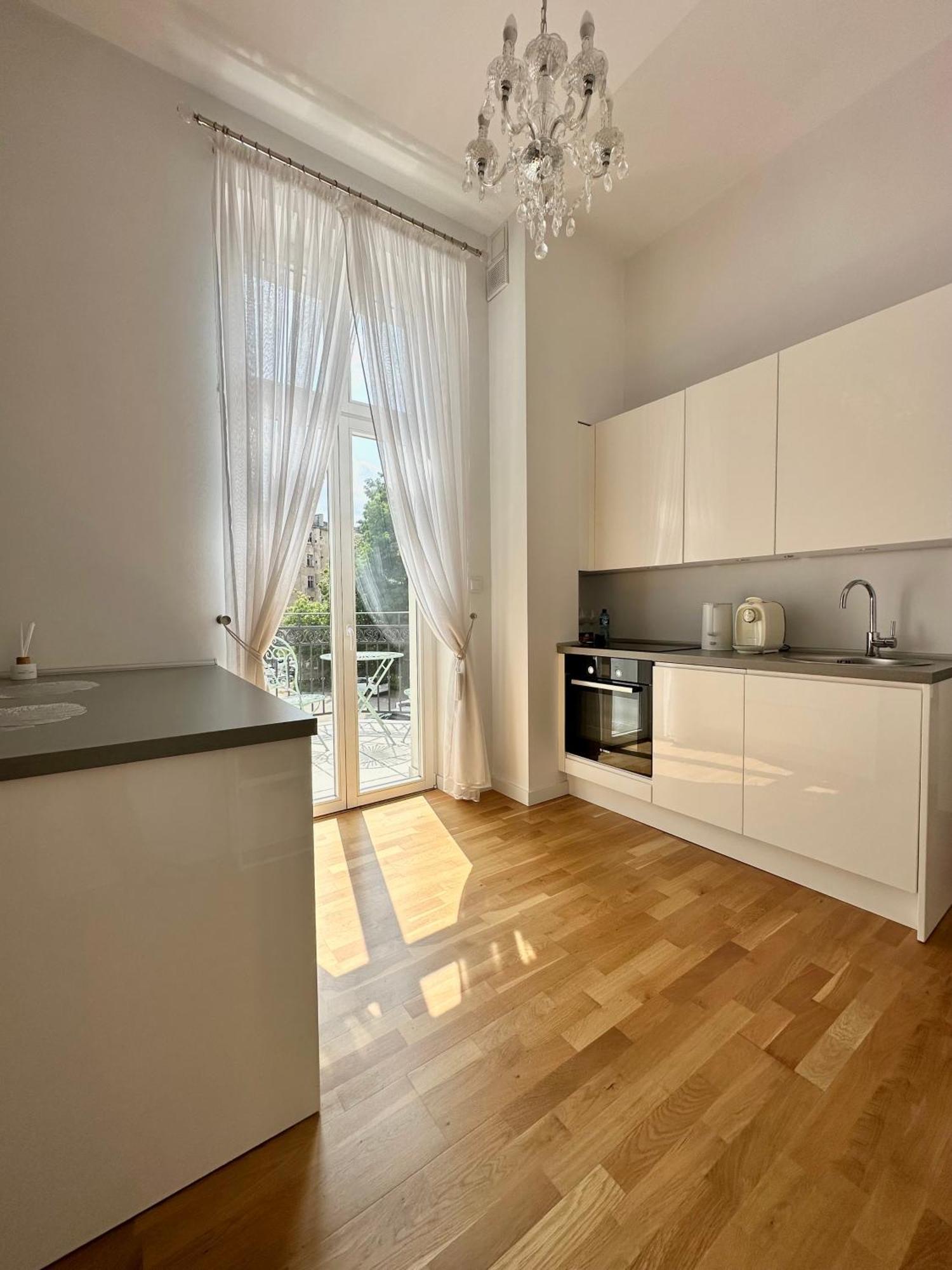 Marilyn W Kamienicy Wicherkiewiczow Apartament *